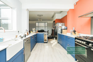 Photo 8- click for photo gallery